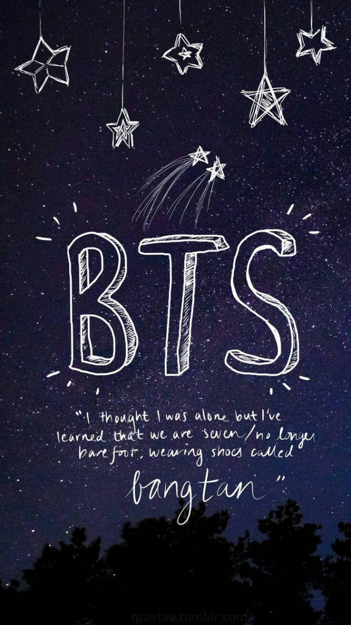 星空夜空中懸掛星星下的BTS語錄，帶有樹木剪影。
