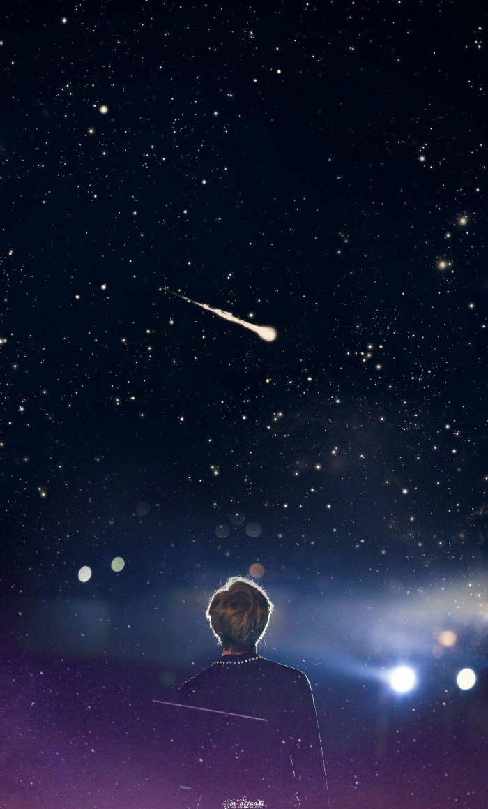 BTS 星空 流星 壁紙 — 一個人仰望繁星點點的夜空，一顆明亮的流星劃過天際。