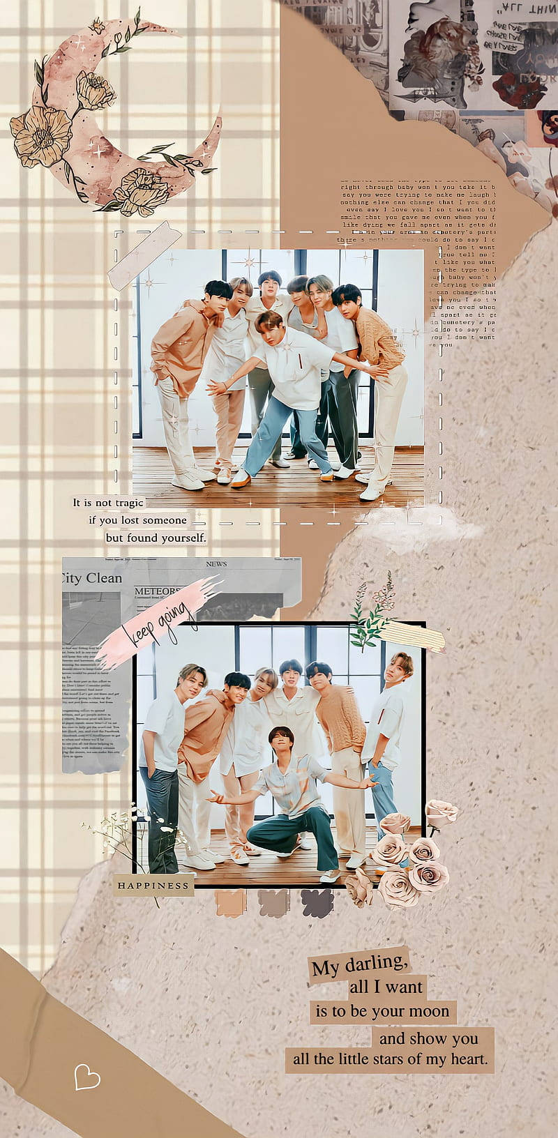 BTS 氛圍感柔棕色 壁紙 — 兩張照片的拼貼，展示一群穿著米色和白色服裝的年輕男子在木地板上一起擺姿勢，並有撕紙和花卉元素。