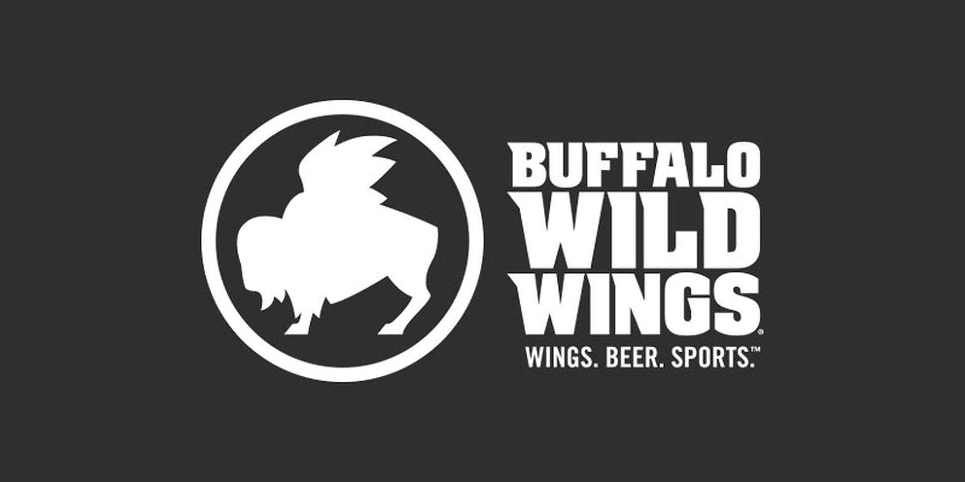 Buffalo Wild Wings餐廳標誌，帶有水牛剪影和標語。