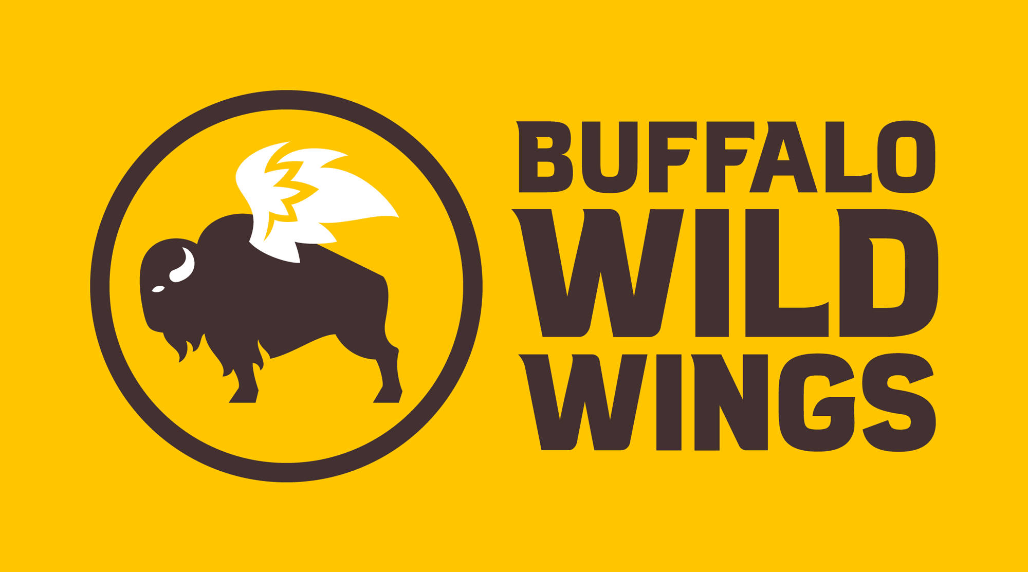Buffalo Wild Wings 黃色海報 壁紙 — 在鮮黃色背景上，圓圈內有一隻帶有白色翅膀的大膽黑色水牛，並配有粗體文字。