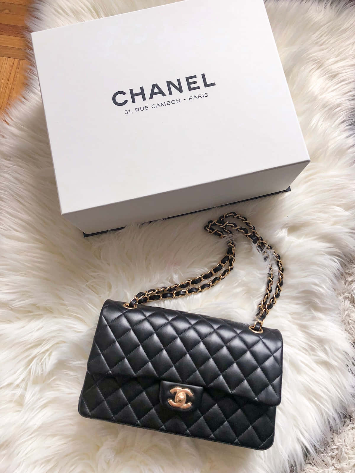 Chanel - 黑色菱格翻蓋手袋 壁紙