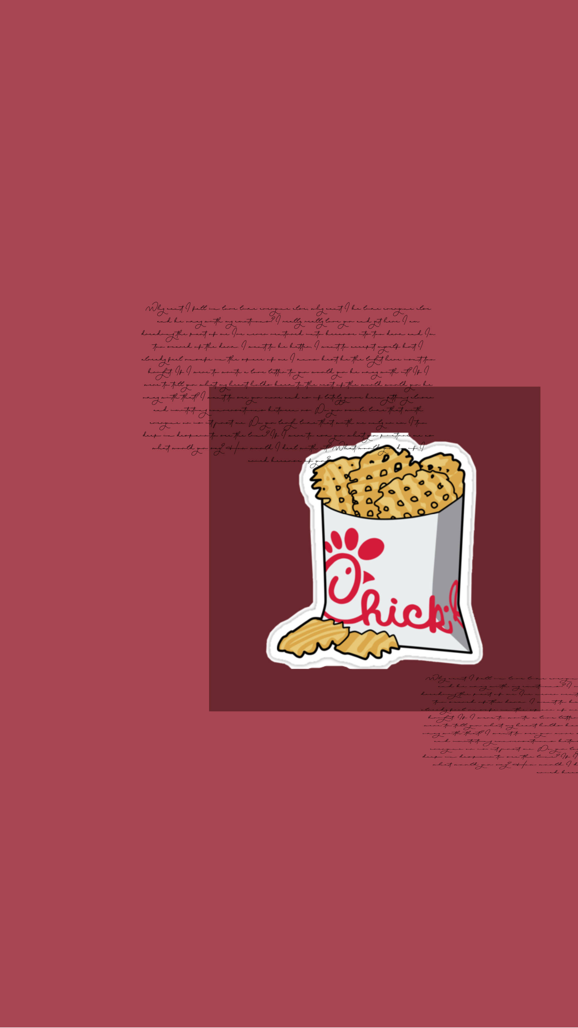 Chick Fil A 交叉薯條 壁紙 — 一個卡通雞塊袋，散落著薯條，放在帶有模糊手寫文字的栗色背景上。