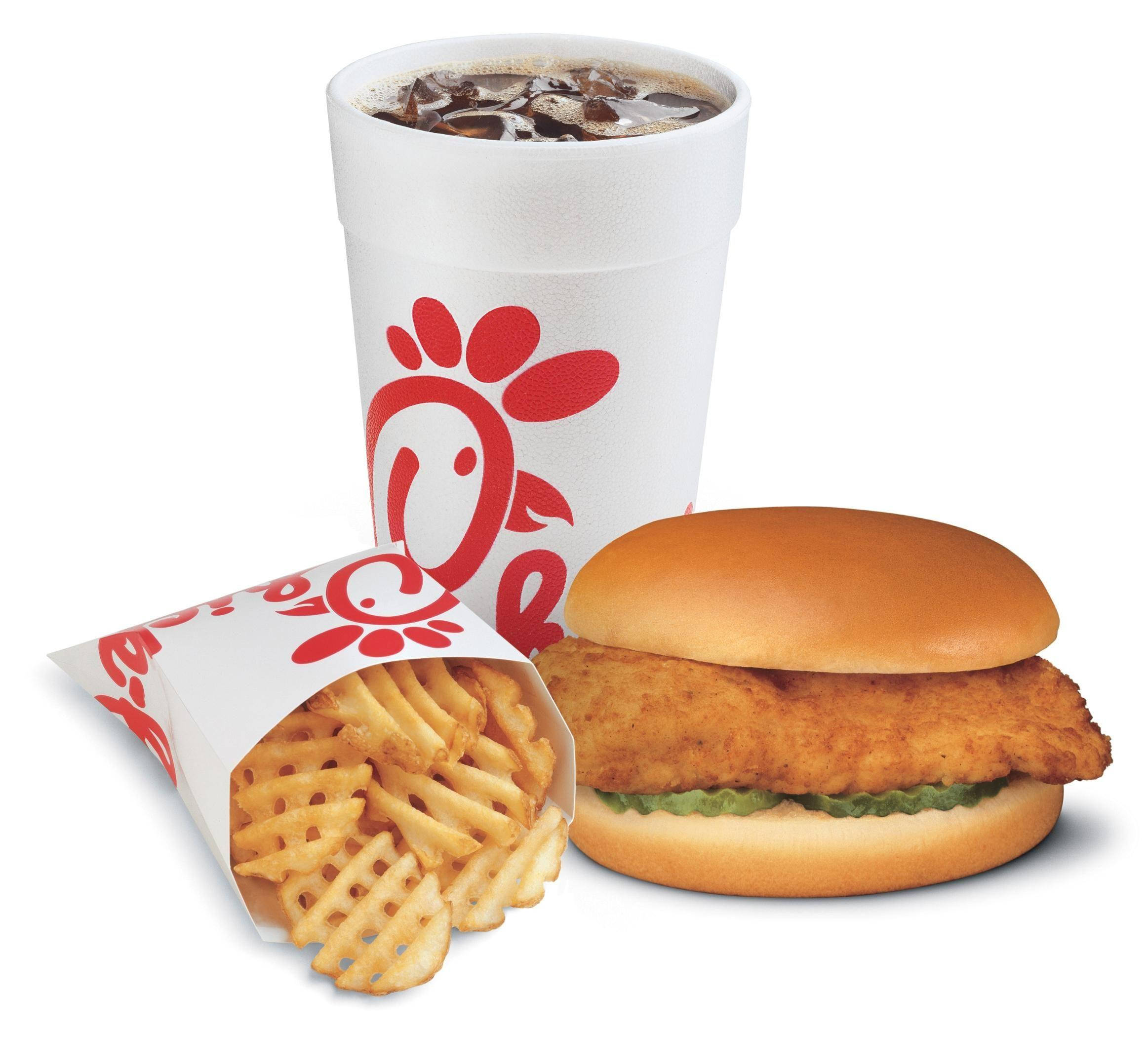 Chick Fil A 最佳餐點 壁紙 — 在潔白背景上，Chick-fil-A 雞肉三文治、窩夫薯條和凍咖啡，均以品牌包裝呈現。
