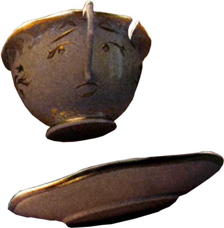 《美女與野獸》Chip 角色 壁紙 — 一個有缺口的陶瓷茶杯，上面有手繪的臉，漂浮在相配的茶碟上方，背景是純黑色。