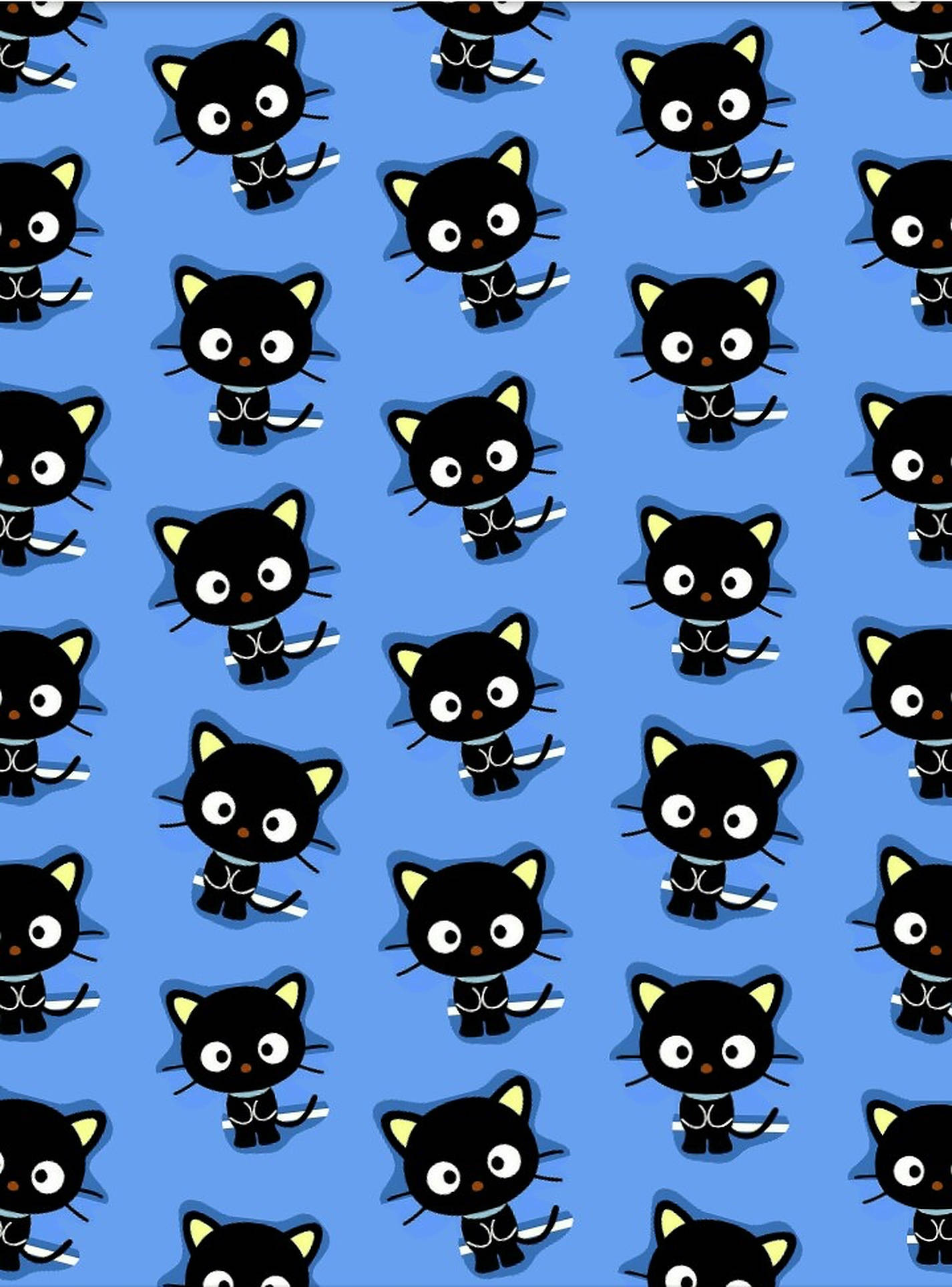 Chococat 藍色背景 壁紙 — 在純藍色背景上重複的可愛黑色卡通貓圖案，帶有黃色耳朵和白色點綴。