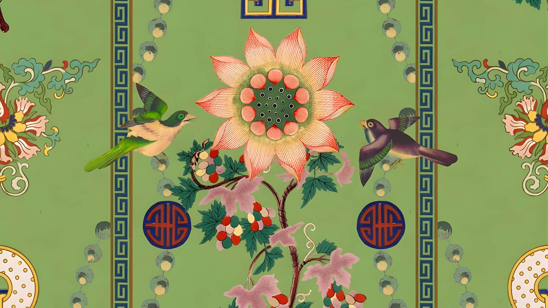  壁紙 — 充滿活力的傳統壁紙，鳥兒棲息在盛開的蓮花上，綠色背景帶有華麗邊框。
