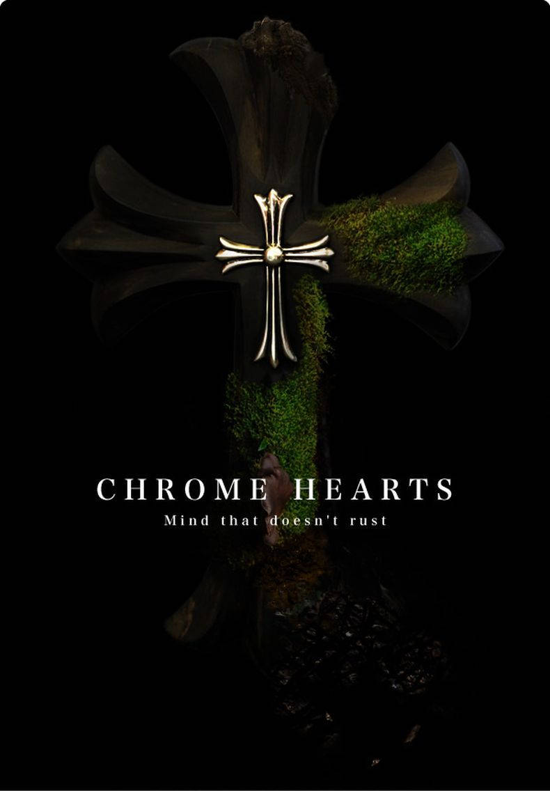 Chrome Hearts 標誌十字架，帶有苔蘚和標語，黑色背景。