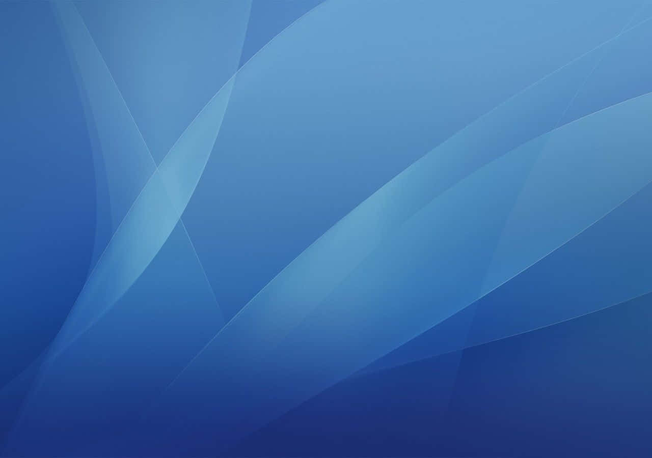 讓 Chrome OS 讓您的計算體驗發揮極致 壁紙 — 柔軟流動的藍色抽象波浪，以漸變色調營造平靜祥和的數位背景。