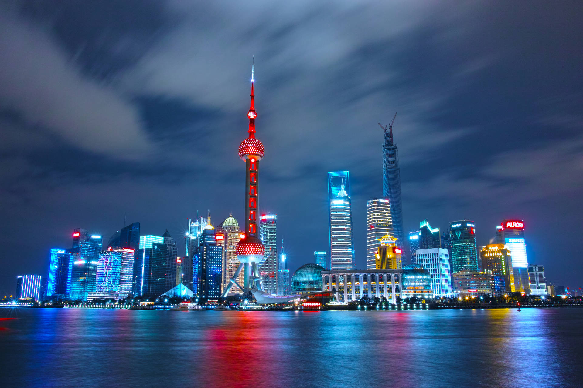 霓虹燈光城市夜景壁紙
