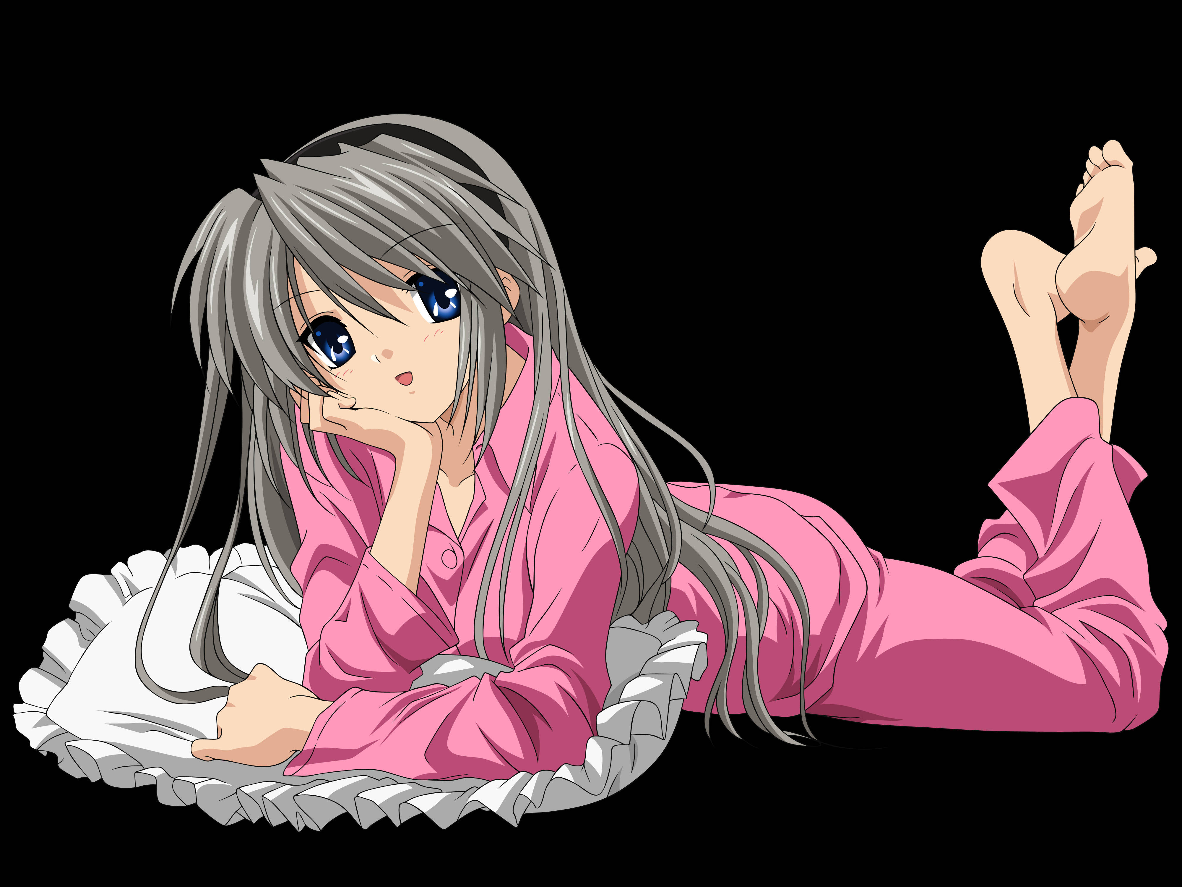 《Clannad》Tomoyo Sakagami穿粉紅睡衣 壁紙 — 一位銀髮動漫女孩穿著粉紅色睡衣，在黑色背景的白色荷葉邊枕頭上休息。
