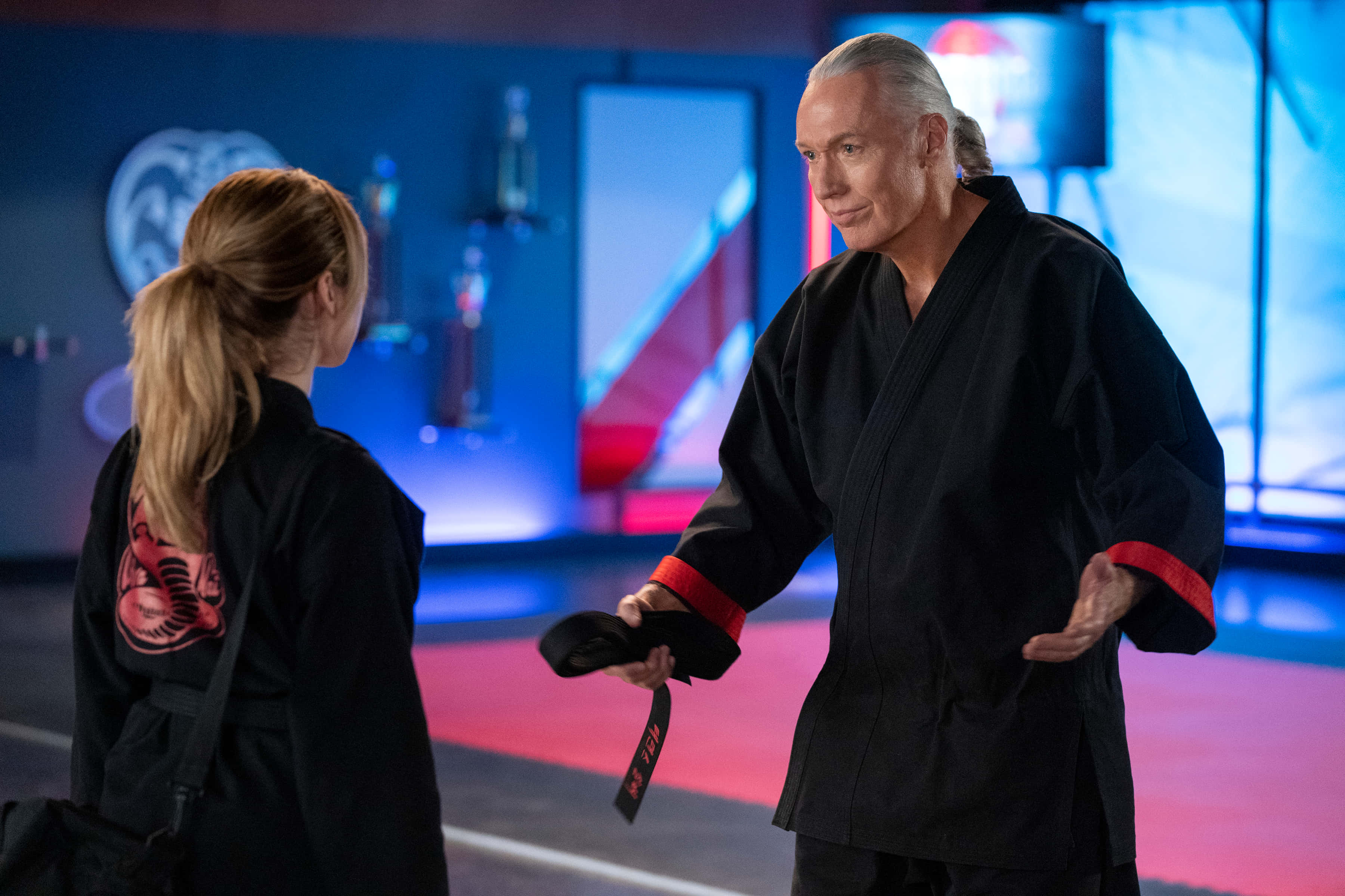 Cobra Kai 3600 x 2400 圖片 壁紙