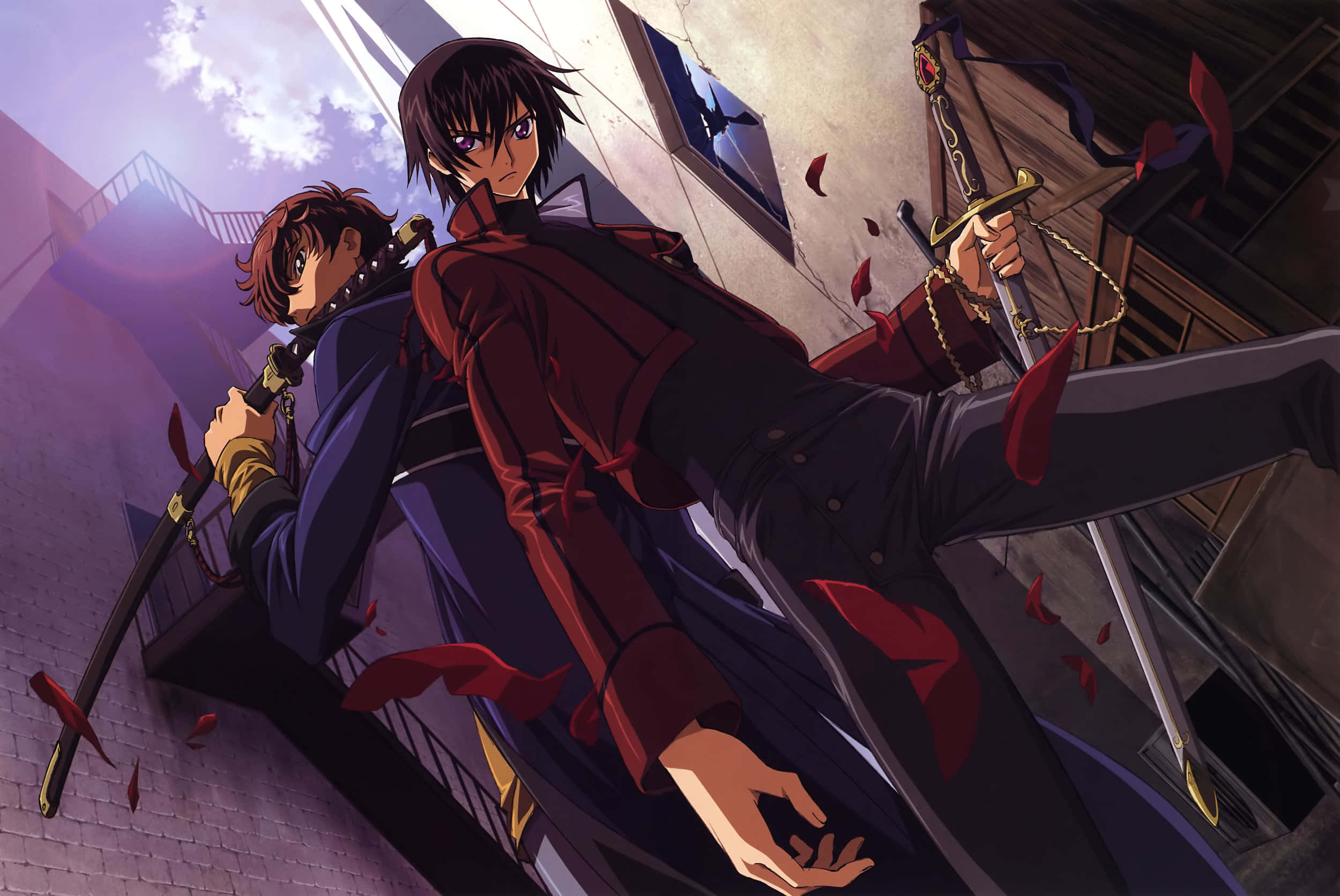 Code Geass 蘇_Zero 與 劍崎 背對背拔劍圖 壁紙 — 兩位身穿紅色和藍色外套的動漫戰士，在骯髒的城市小巷中，於飄落的紅色絲帶間揮劍交鋒。