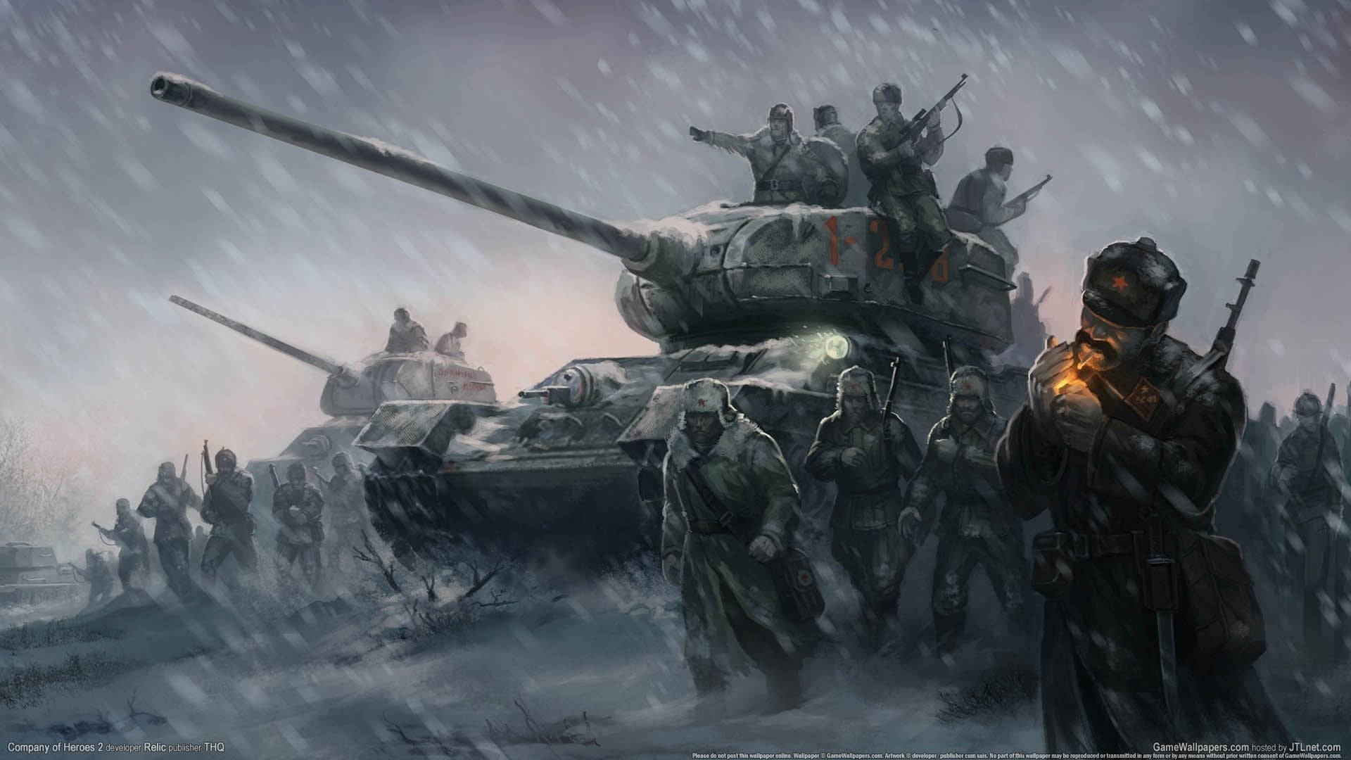 Company of Heroes 2 風雪奮戰 壁紙 — 士兵和坦克在暴風雪中前進，雪花飄落，灰色調柔和，呈現出嚴酷的戰時場景。