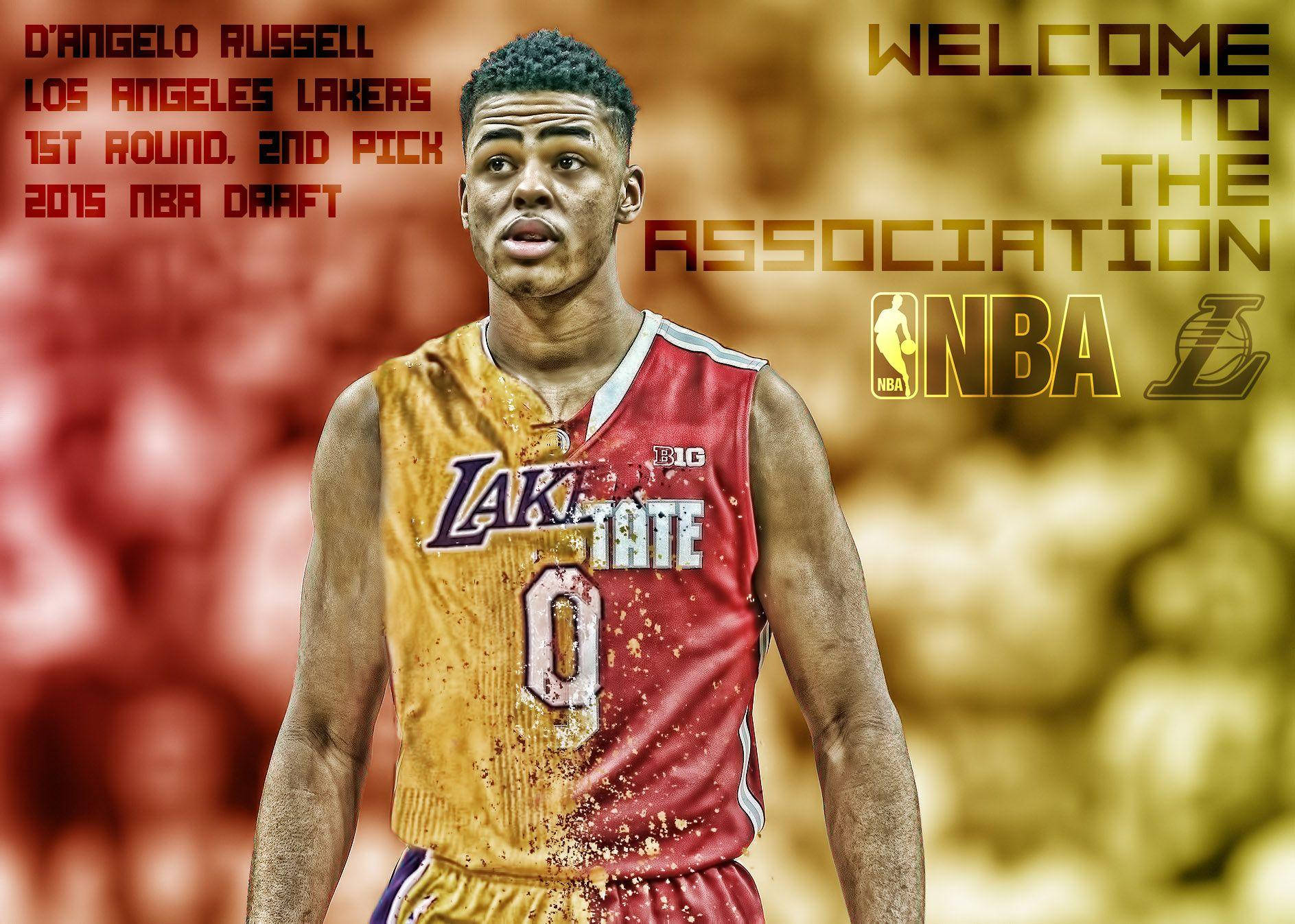 D'Angelo Russell 2015 NBA 新秀選秀 壁紙 — D'Angelo Russell 身穿湖人球衣，背景為鮮艷的紅色和金色，並帶有 'Welcome to the Association' 字樣。