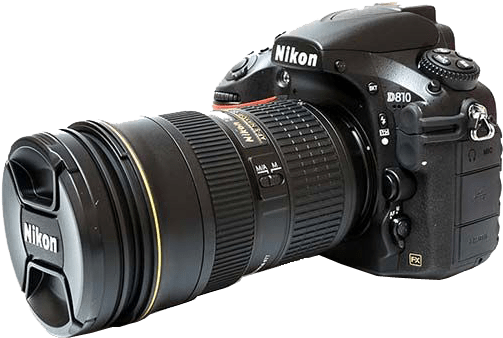 尼康D810 DSLR相機 壁紙 — 一部時尚的黑色Nikon D810 DSLR相機，配有鏡頭和鏡頭蓋，在純白色背景下的影樓燈光中展示。