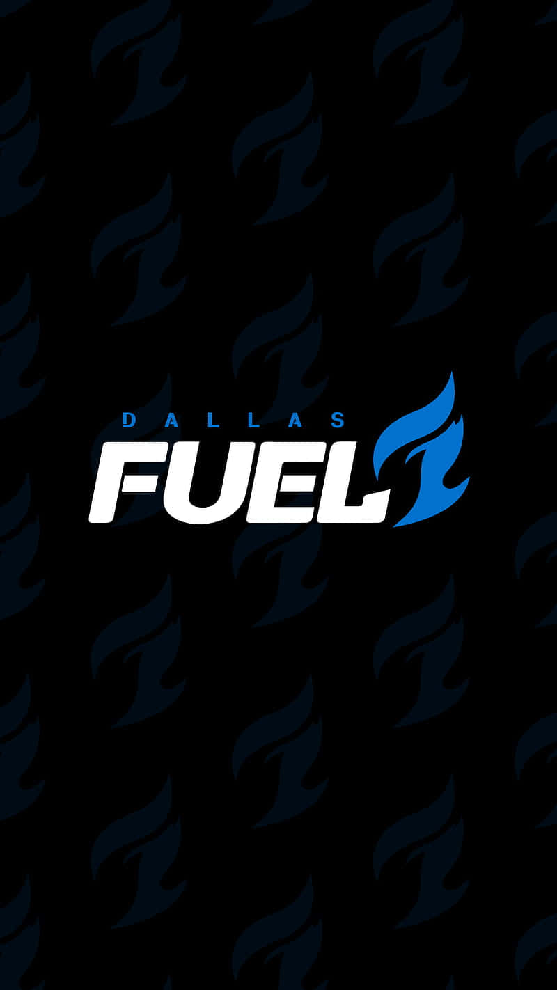 Overwatch League 桌布 壁紙 — Dallas Fuel 電競標誌，以粗體白色和藍色呈現，背景為黑色，帶有重複的火焰圖案。