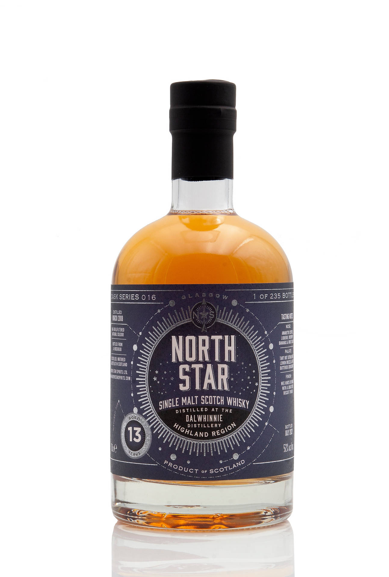 North Star 13年單一麥芽蘇格蘭威士忌酒瓶，帶有深色標籤和琥珀色液體。