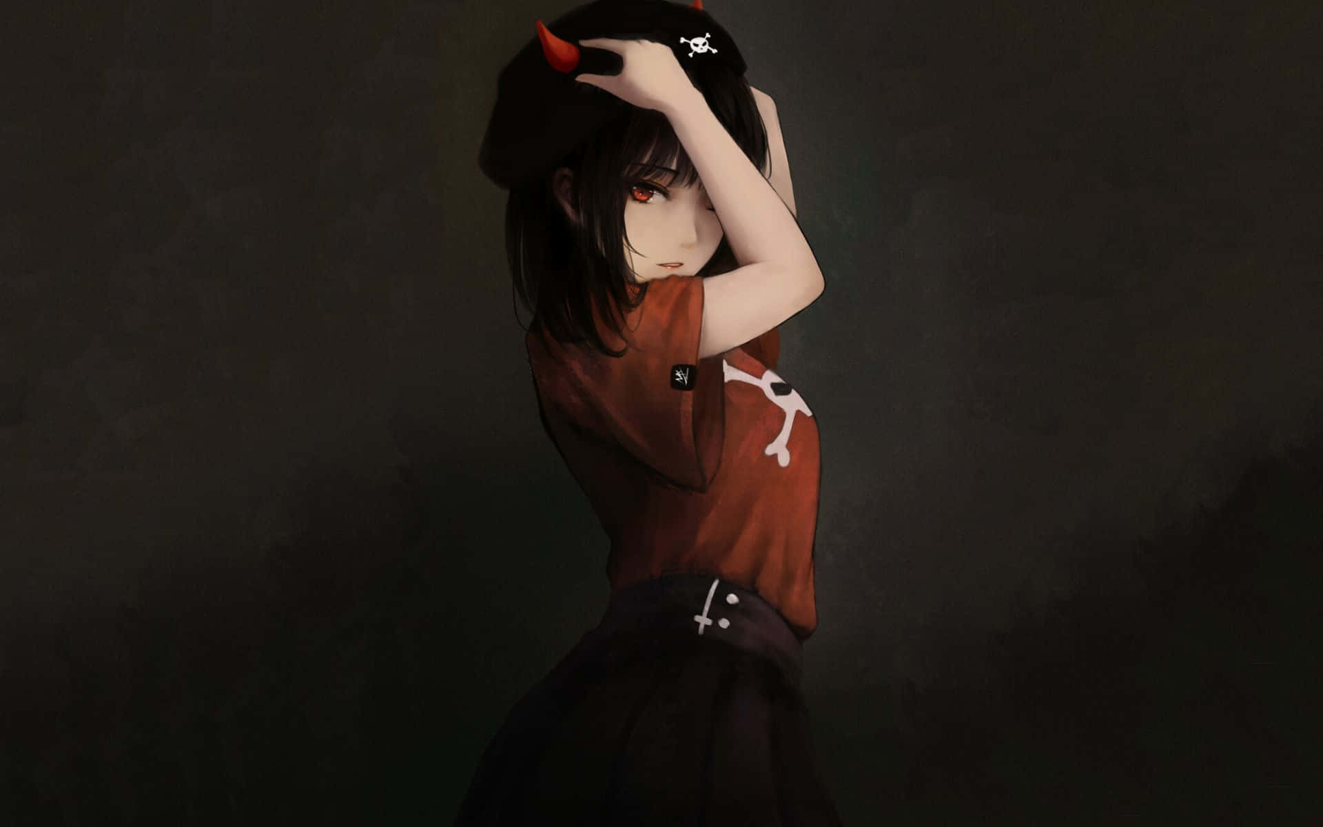  壁紙 — 一位黑髮、紅眼、帶有惡魔角的動漫女孩在陰暗背景下調整她的貝雷帽。