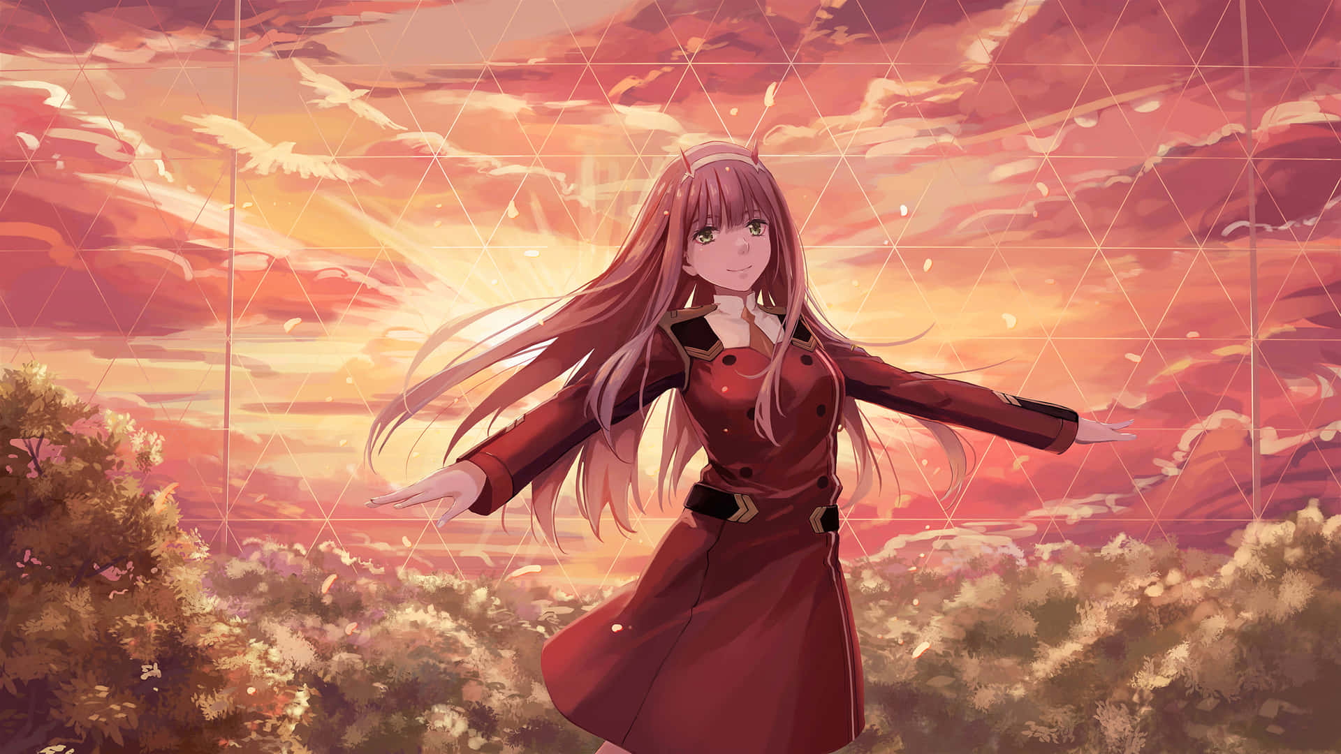 《Darling in the FranXX》——一則關於愛的英雄故事 壁紙 — 一位粉紅色頭髮的動漫女孩穿著紅色外套，張開雙臂，站在充滿幾何疊加的鮮豔日落天空前。