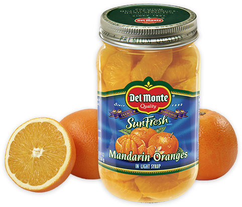 Del Monte Sunfresh 蜜柑罐 壁紙 — 一玻璃罐Del Monte SunFresh糖水柑桔，周圍放著新鮮的完整和半個橙子。