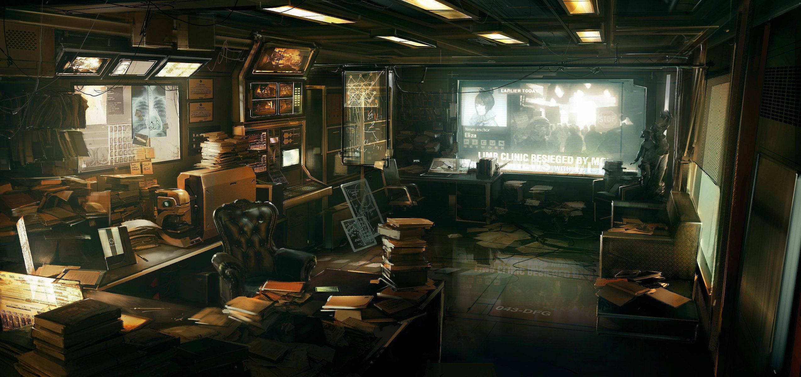 《Deus Ex》辦公室概念藝術 壁紙 — 一個雜亂、昏暗的未來主義指揮中心，堆滿了紙張、發光的屏幕和復古科技，在溫暖的頭頂燈光下。
