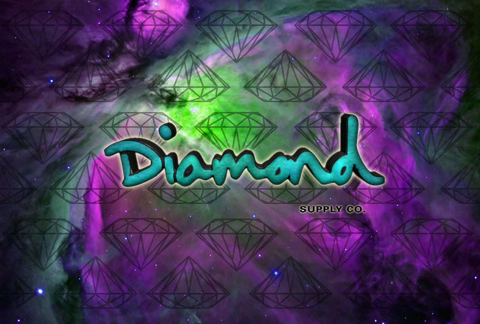 Diamond Supply Co. 標誌在宇宙星雲背景下發光，帶有鑽石輪廓。