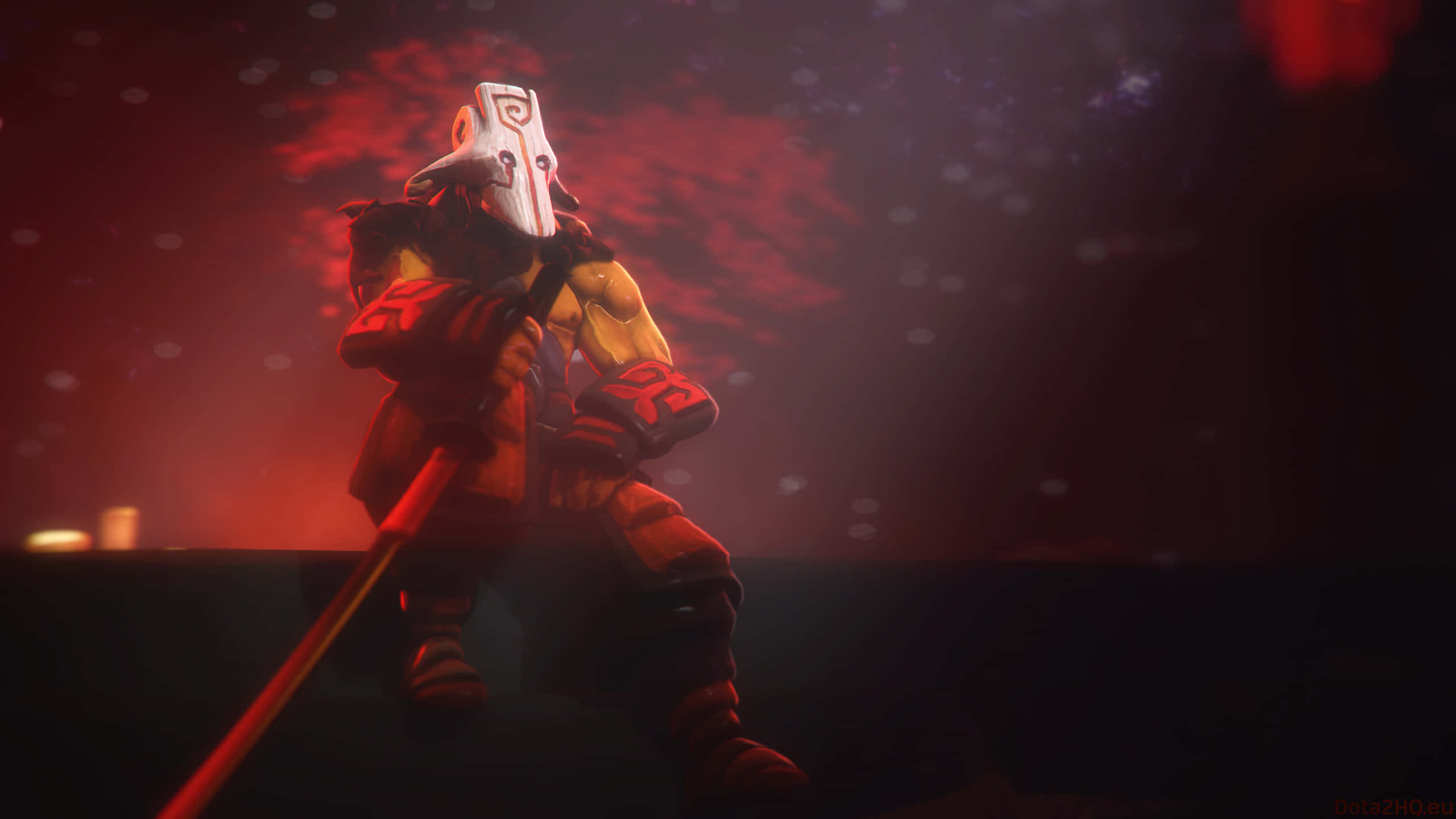Dota 2 狂戰士仰望天空 壁紙 — 一名戴著面具的戰士，身穿紅色和金色盔甲，手持發光法杖，站在火紅的天空下。