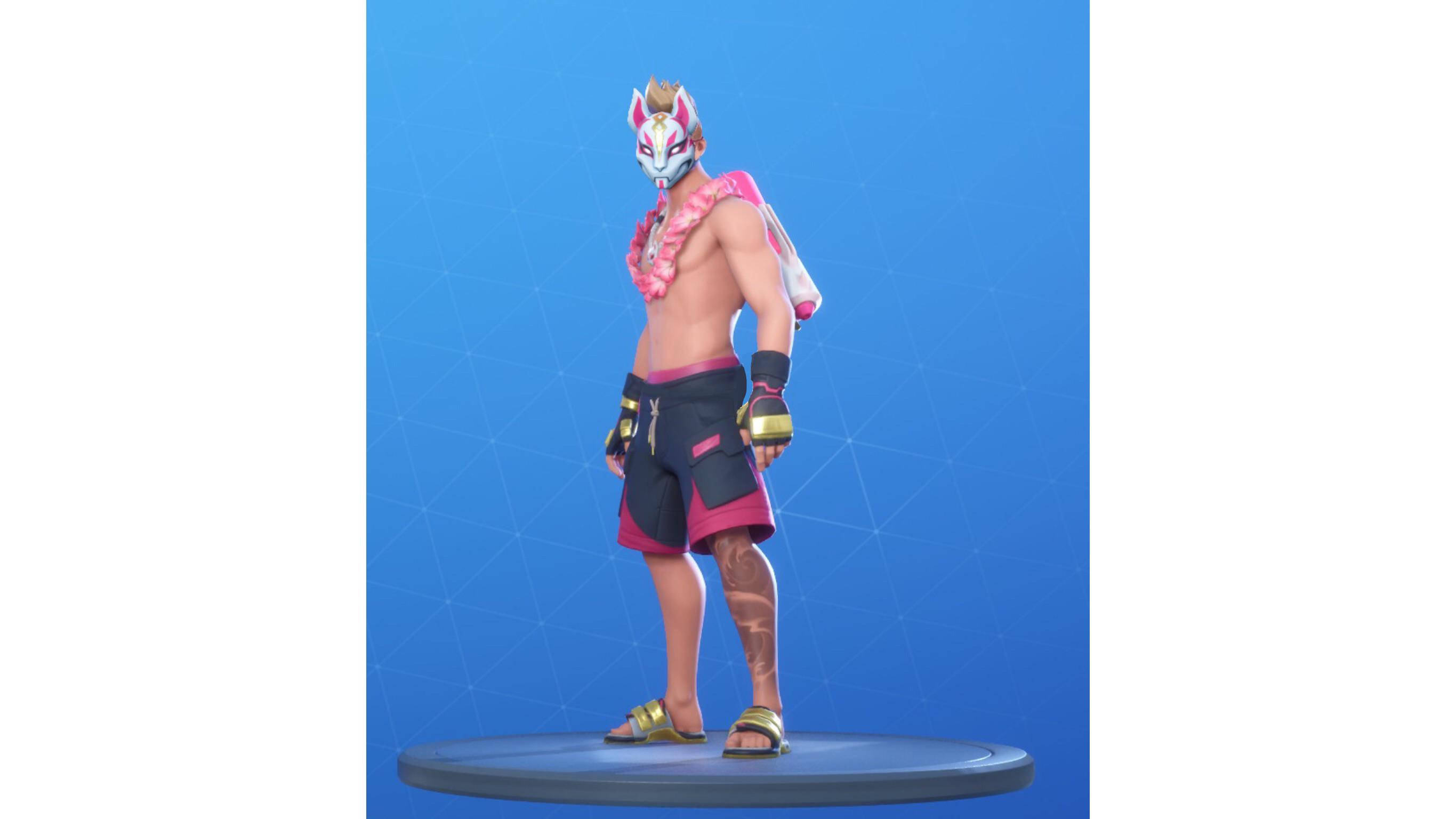 Drift Fortnite 夏日皮膚 壁紙 — 一個肌肉發達的Fortnite角色，戴著粉紅色狐狸面具和短褲，自信地站在藍色平台上，背景是漸變藍色。
