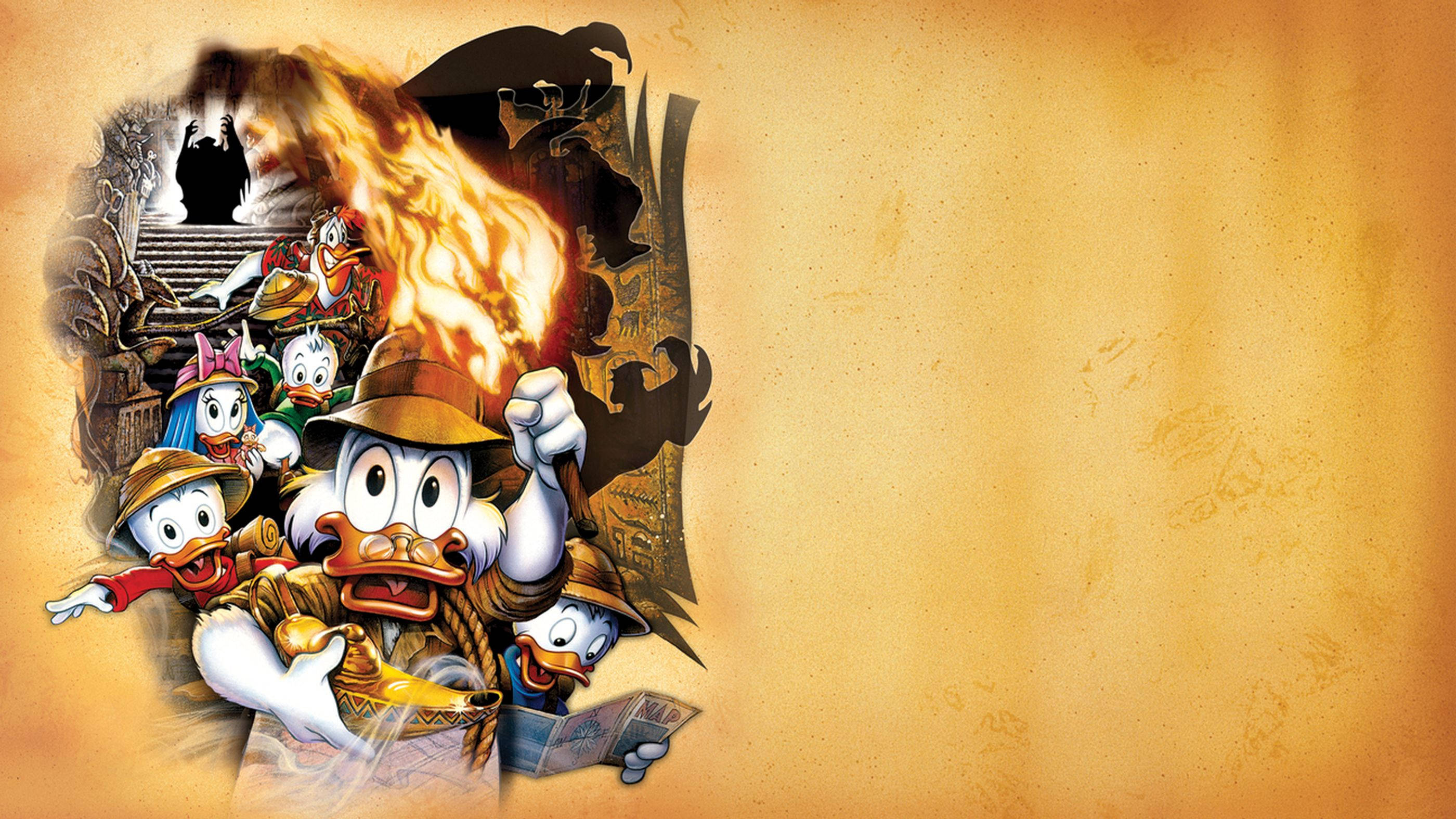 DuckTales 電影海報 壁紙 — DuckTales 團隊帶著火炬和寶藏，以冒險卡通風格衝破羊皮紙。