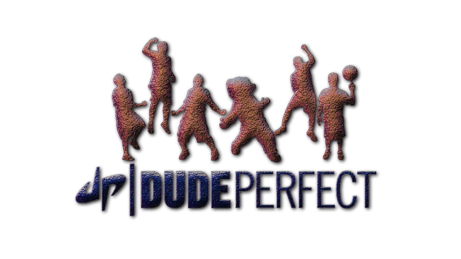 Dude Perfect 咖啡色人形 壁紙 — 五個帶紋理的紅褐色人物剪影，以動態姿勢位於 Dude Perfect 標誌上方。