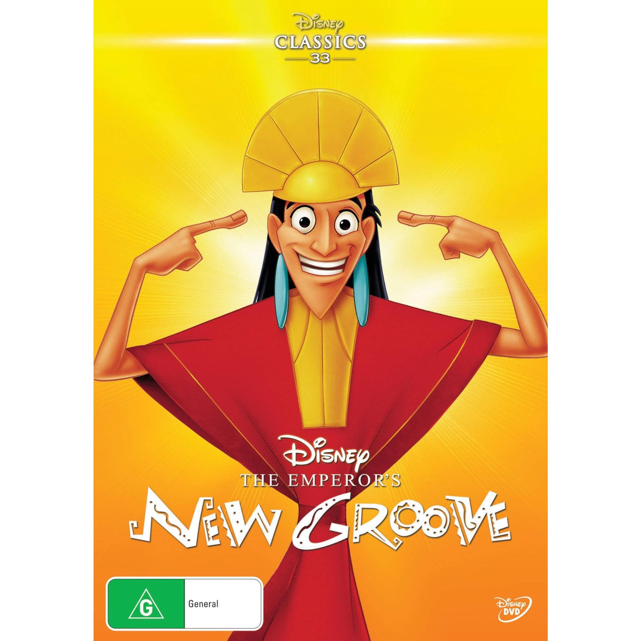 《皇帝的新裝》DVD海報 壁紙 — 一位身穿紅色長袍和金色帽子的開心動畫皇帝，在明亮的黃色背景前彎曲雙臂。