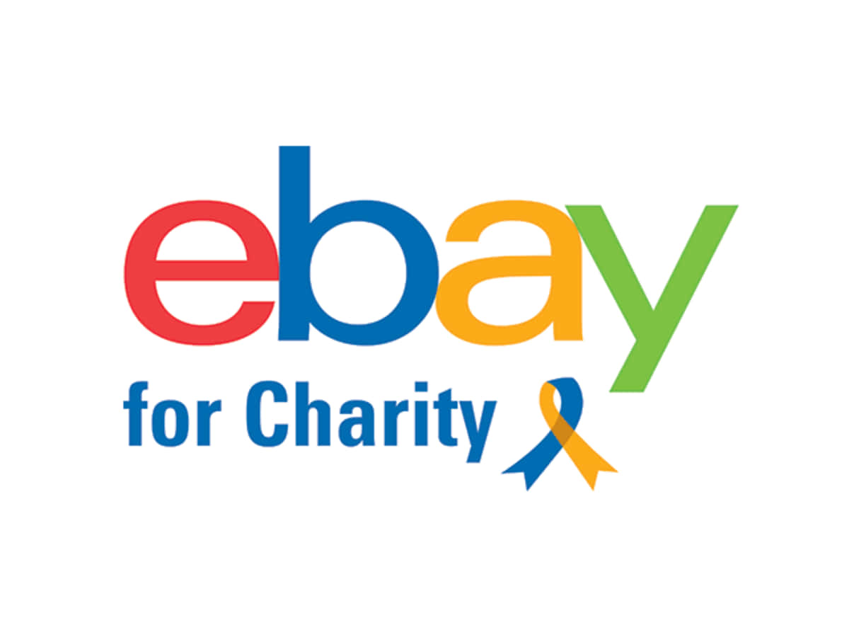 eBay英國慈善活動海報 壁紙 — eBay for Charity 標誌以白色背景上色彩繽紛的字體和藍黃色絲帶為特色。