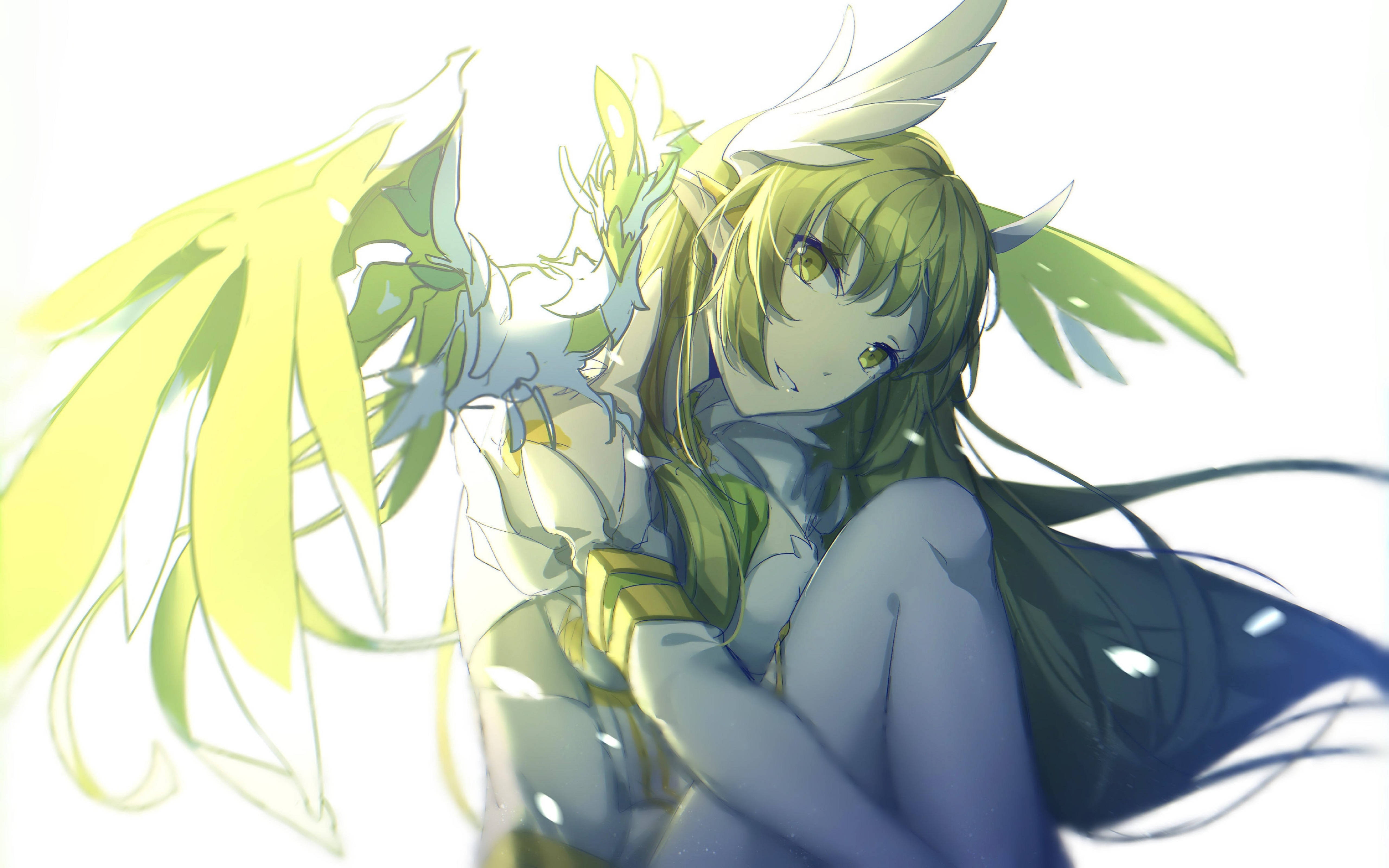 Elsword 露娜日破者藝術 壁紙 — 一位平靜的動漫女孩，擁有綠色頭髮和葉狀翅膀，坐在柔和的光線中，散發著溫柔的能量。