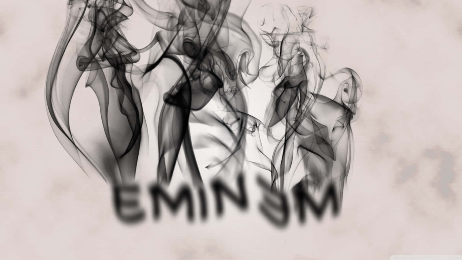 Eminem 桌布 壁紙 — Eminem 的名字從旋轉的黑煙中浮現，背景是柔和的米色。