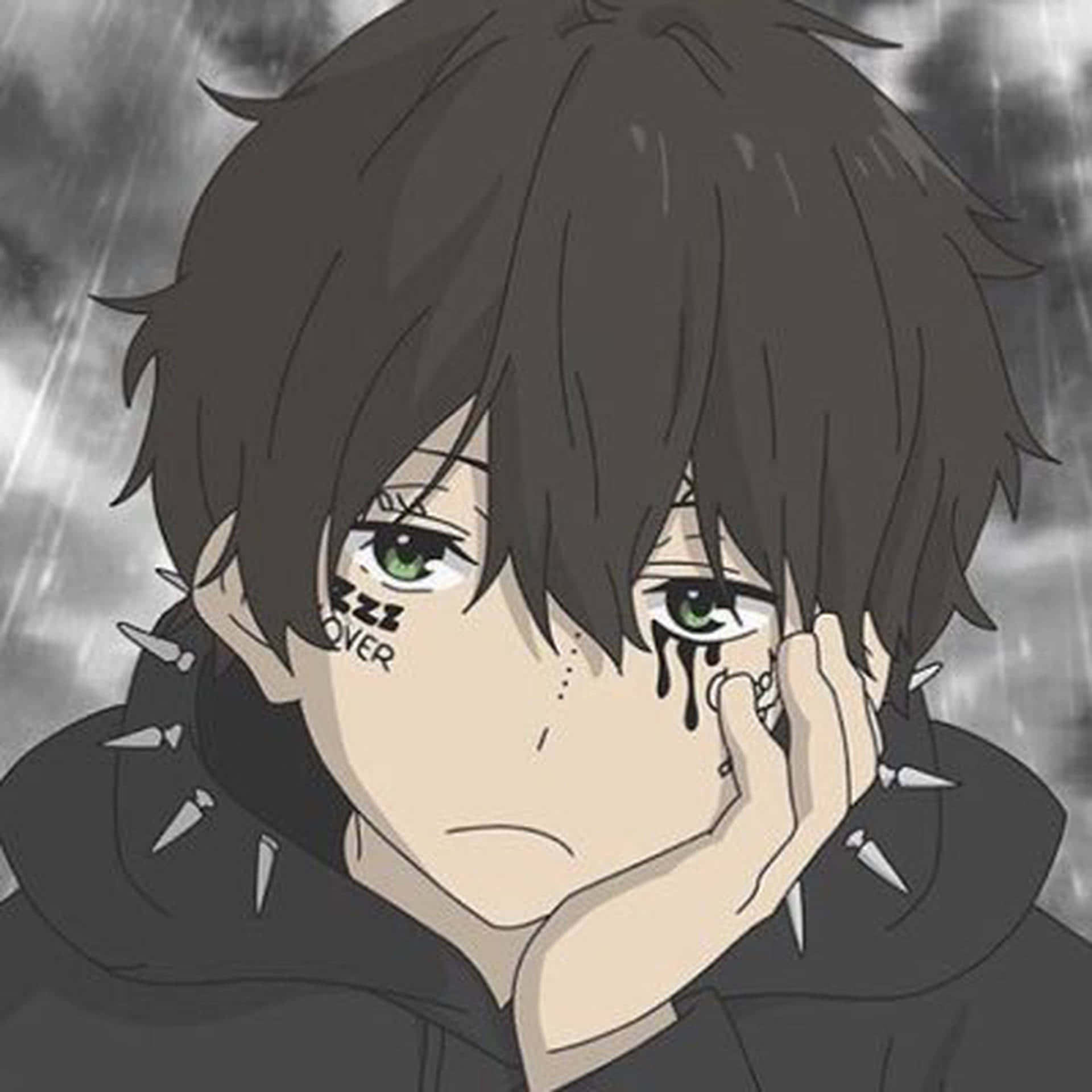 動漫男孩在雨中哭泣，穿著帶刺連帽衫，綠色眼睛。