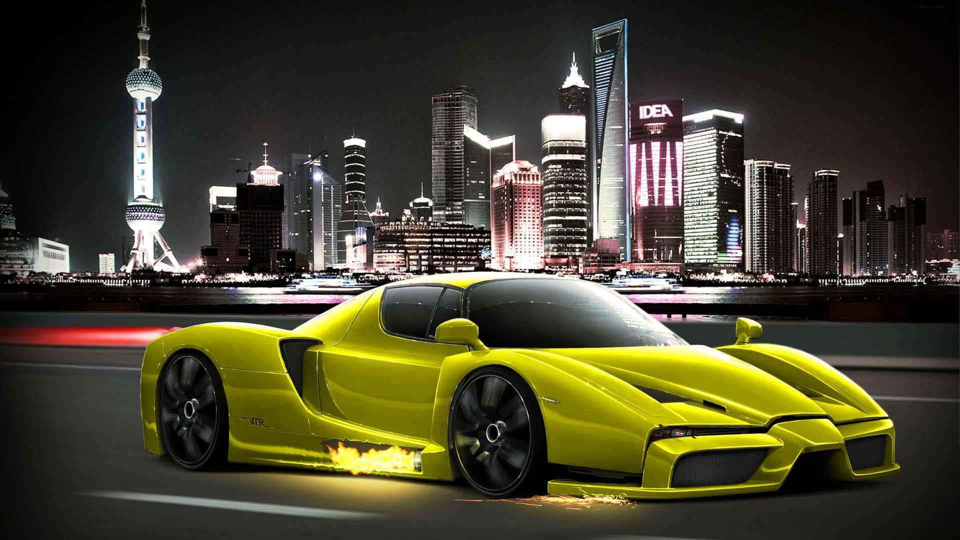城市夜景綠色法拉利 Enzo TOP 10 跑車 壁紙 — 一輛螢光黃色跑車在濕滑的道路上咆哮，排氣管噴出火焰，背景是上海璀璨的夜景天際線。