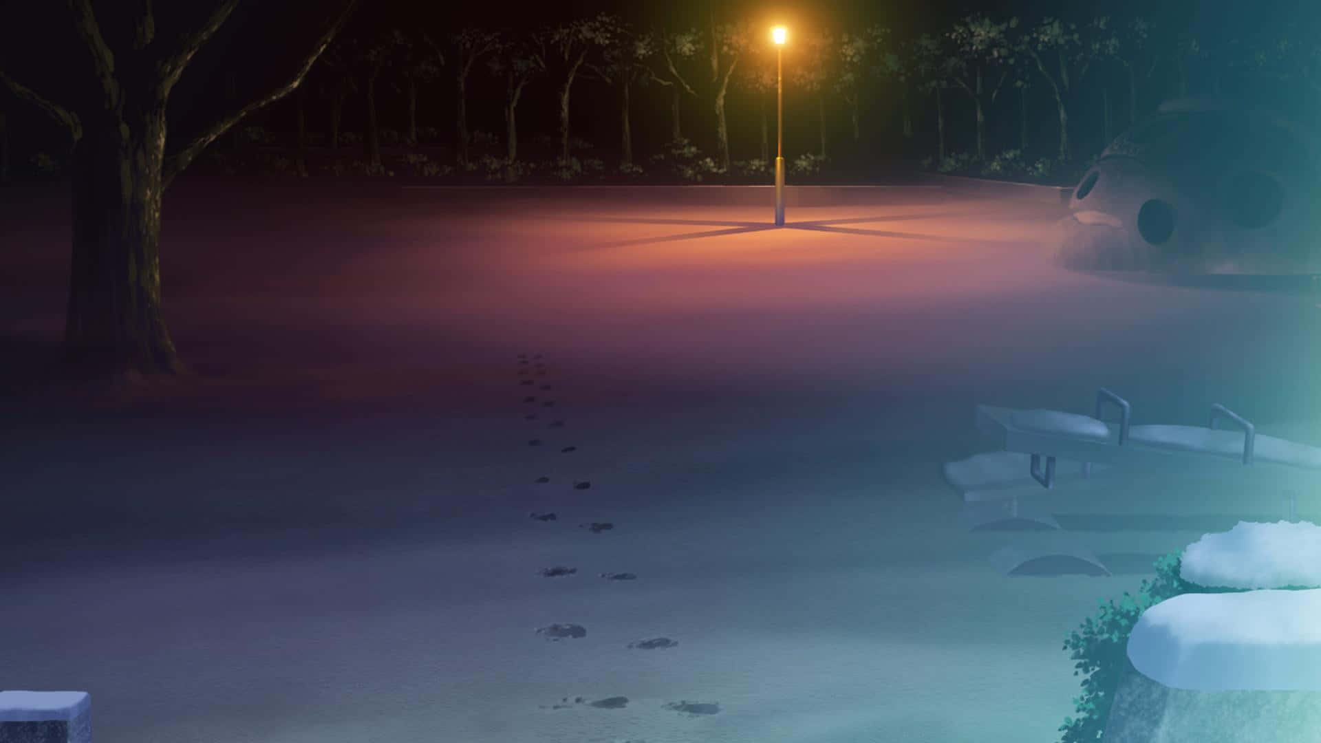 夜晚森林中路燈下的雪地小徑和腳印。