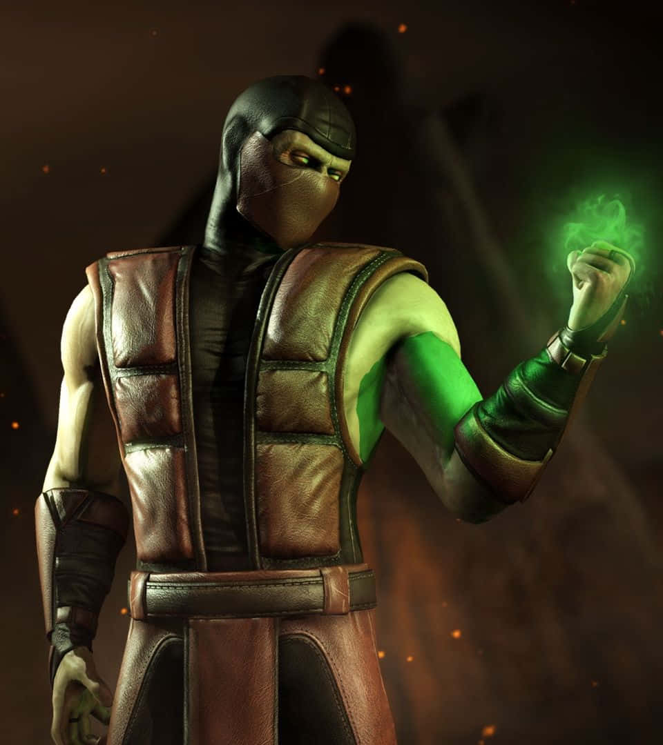 《真人快打》Ermac 開釋超能力 壁紙 — 一個戴著面具的綠色皮膚戰士，身穿棕色皮革盔甲，在黑暗煙霧繚繞的背景中，從緊握的拳頭引導出發光的綠色能量。
