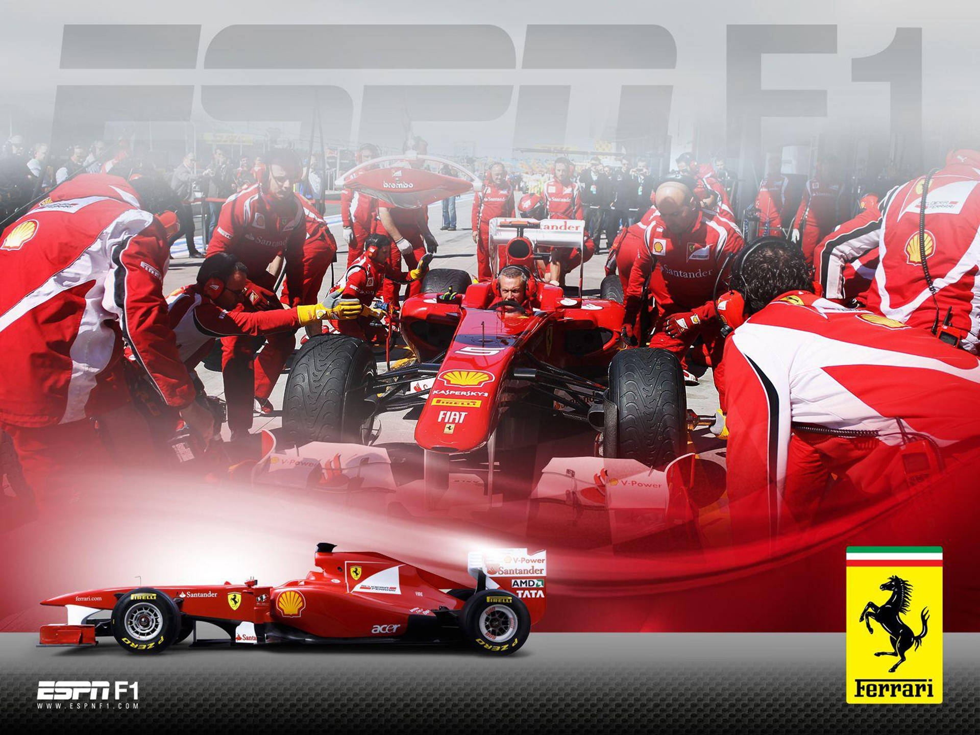 法拉利F1車隊維修人員在比賽停站期間更換輪胎。