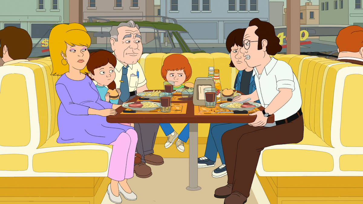 《F Is For Family》快餐店 壁紙 — 一家人坐在餐廳卡位吃漢堡和薯條，表情疲憊。