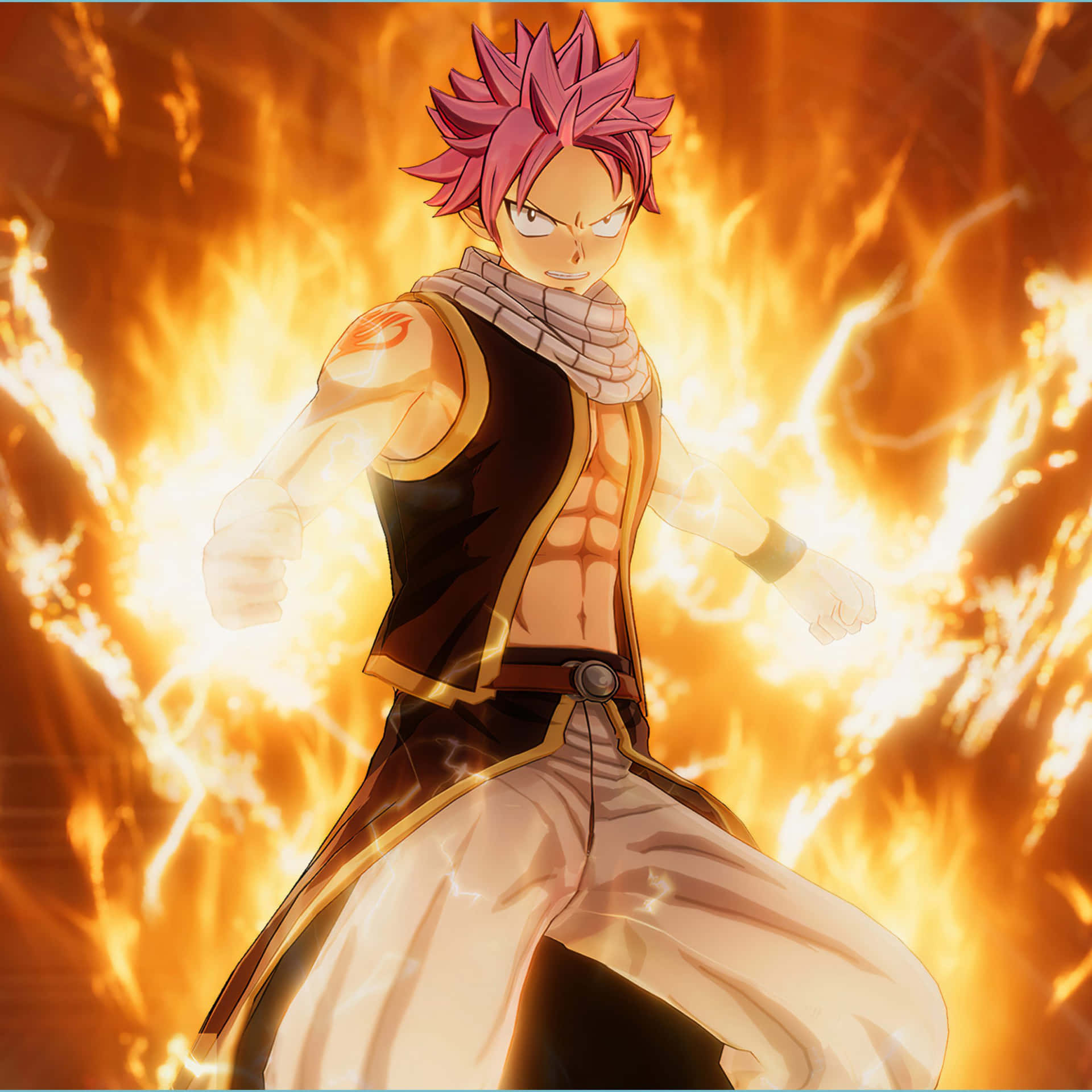 FAIRY TAIL 風格遊戲截圖 壁紙 — 一位粉紅色尖刺頭髮的動漫戰士，在咆哮的火焰中挑釁地站立，擺出動態的戰鬥姿勢。
