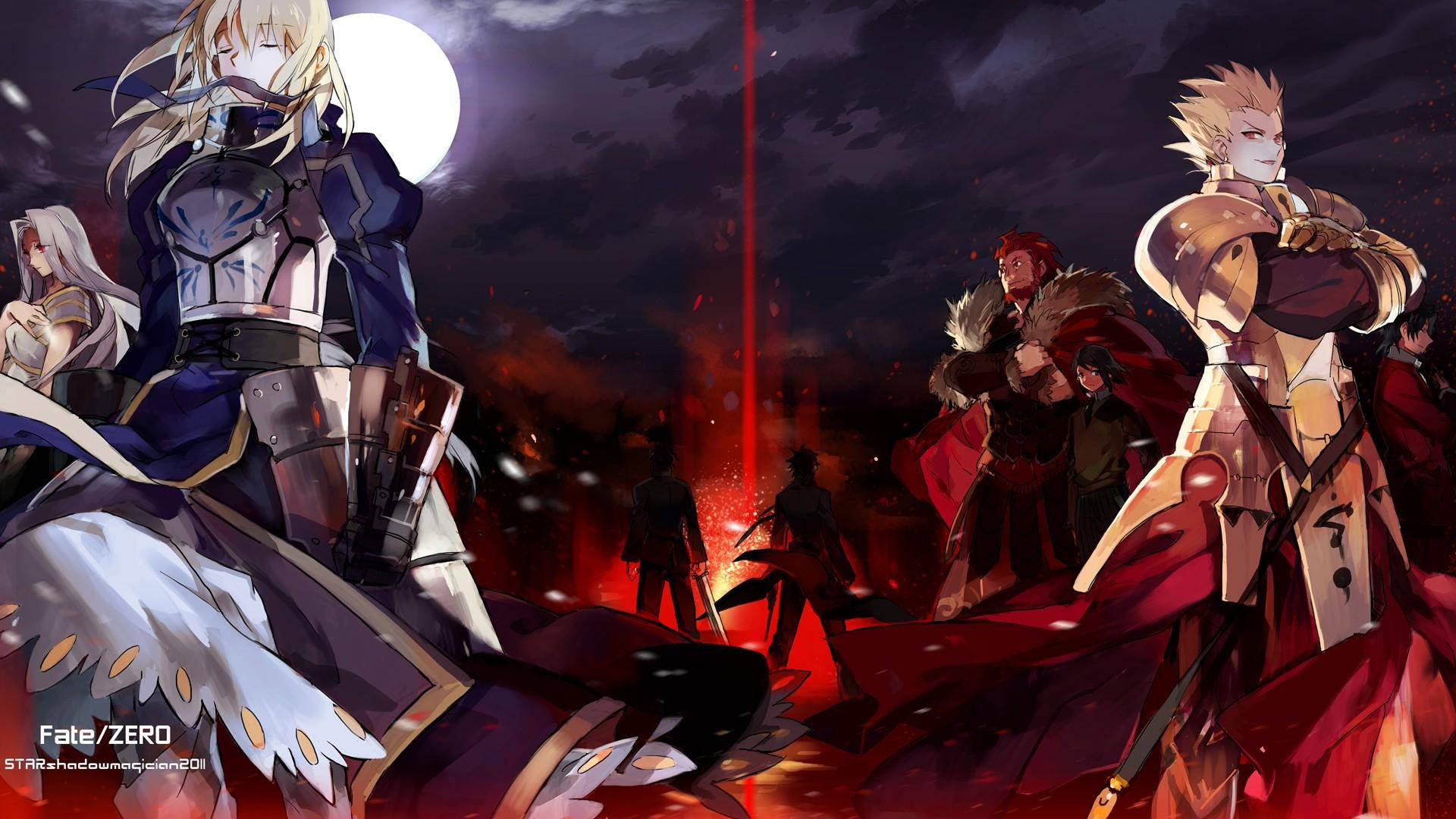 《Fate/Zero》從者角色 壁紙 — 身穿盔甲的動漫角色站在滿月下，背景是黑暗的天空和紅色發光的能量。