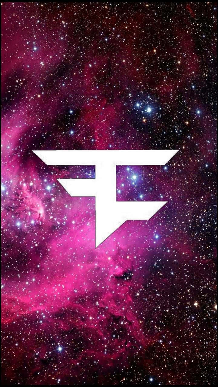 Fortnite標誌居中於色彩繽紛的星空太空場景