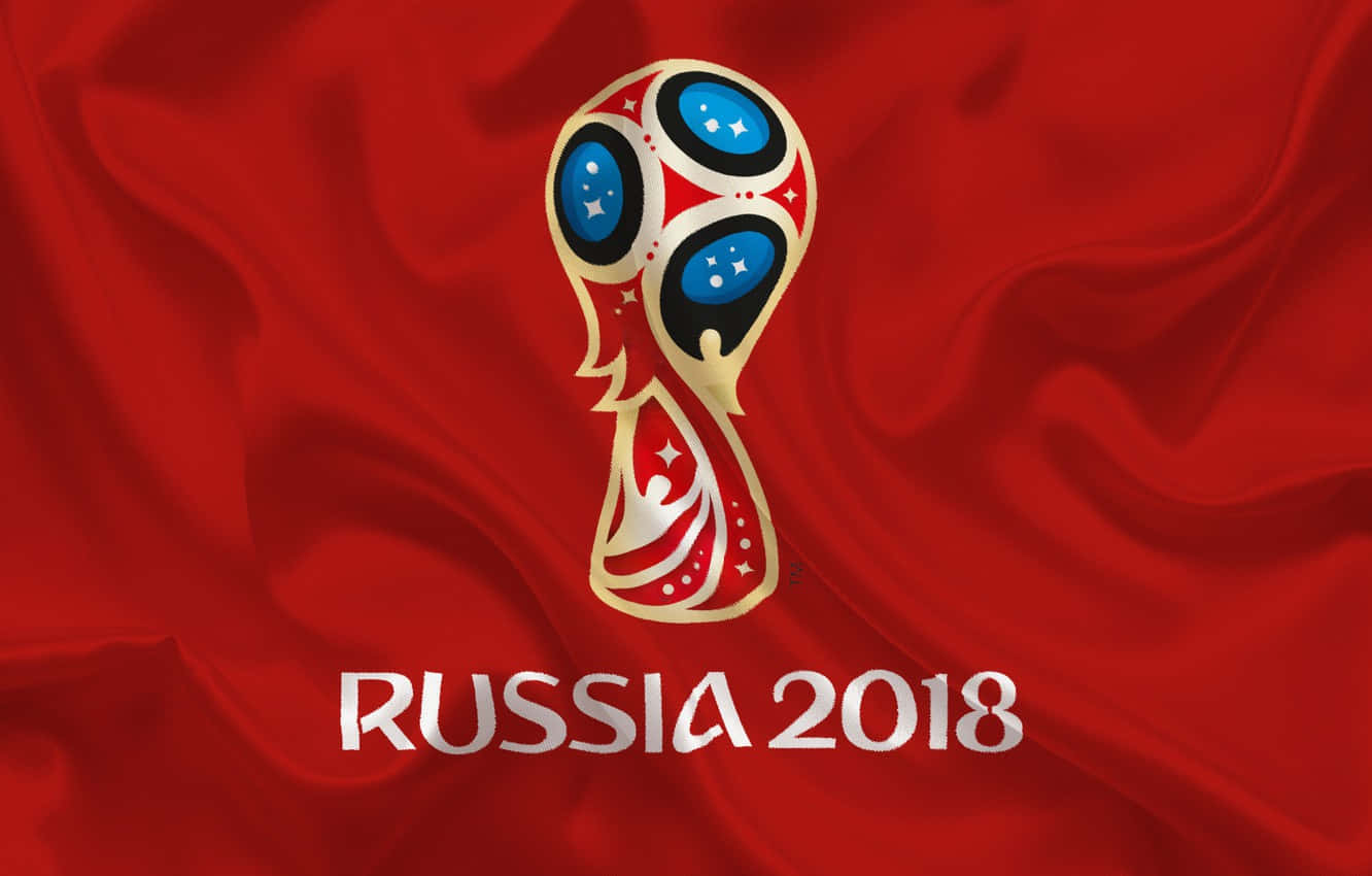 紅色布料上的FIFA世界盃獎盃標誌，附有Russia 2018文字