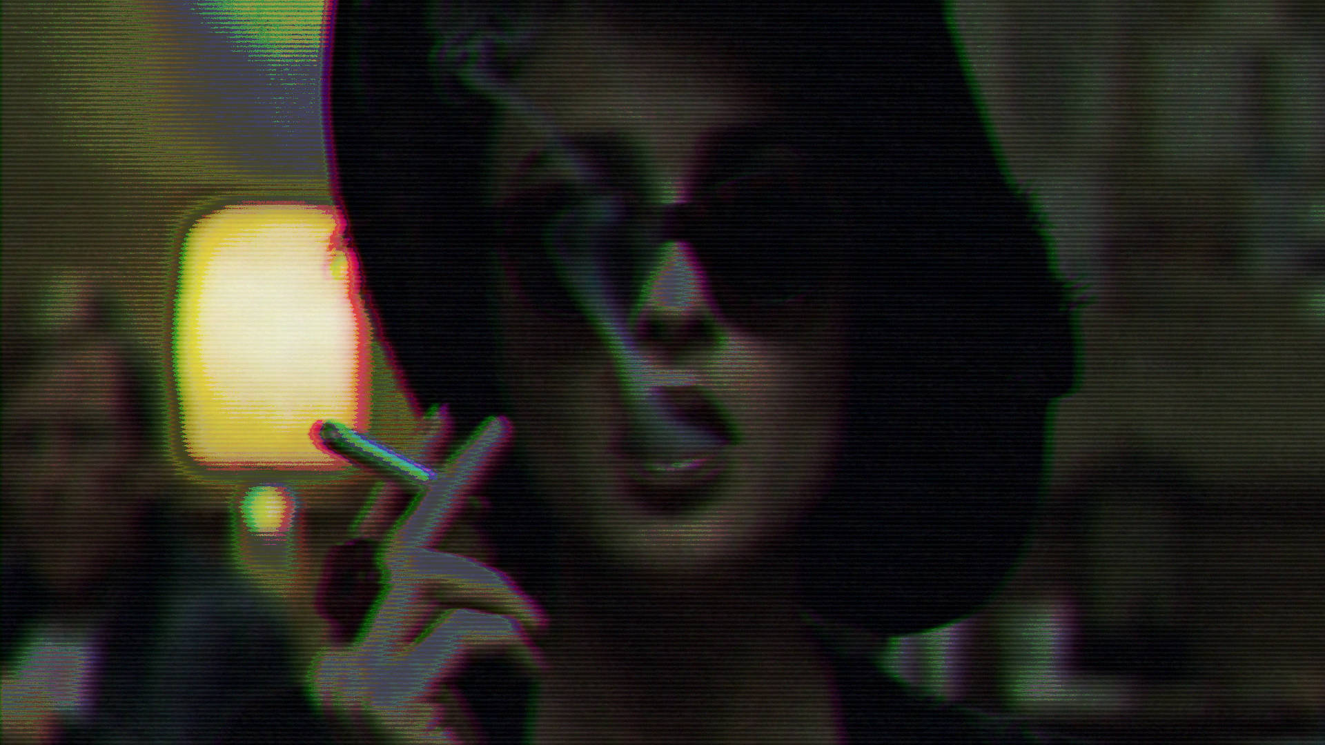戴太陽眼鏡的女性在霓虹燈下吸煙，帶有故障效果。 — 俱樂部 壁紙