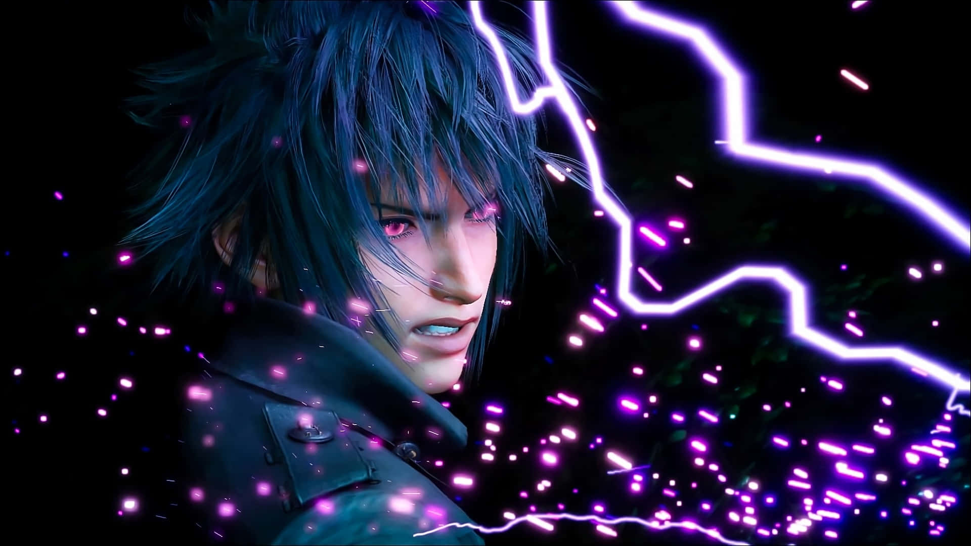 Final Fantasy XV 主角扎克藍髮特寫背景 壁紙 — 一個深色頭髮的動漫角色，發光的粉紅色眼睛在黑色背景上引導電紫色能量。