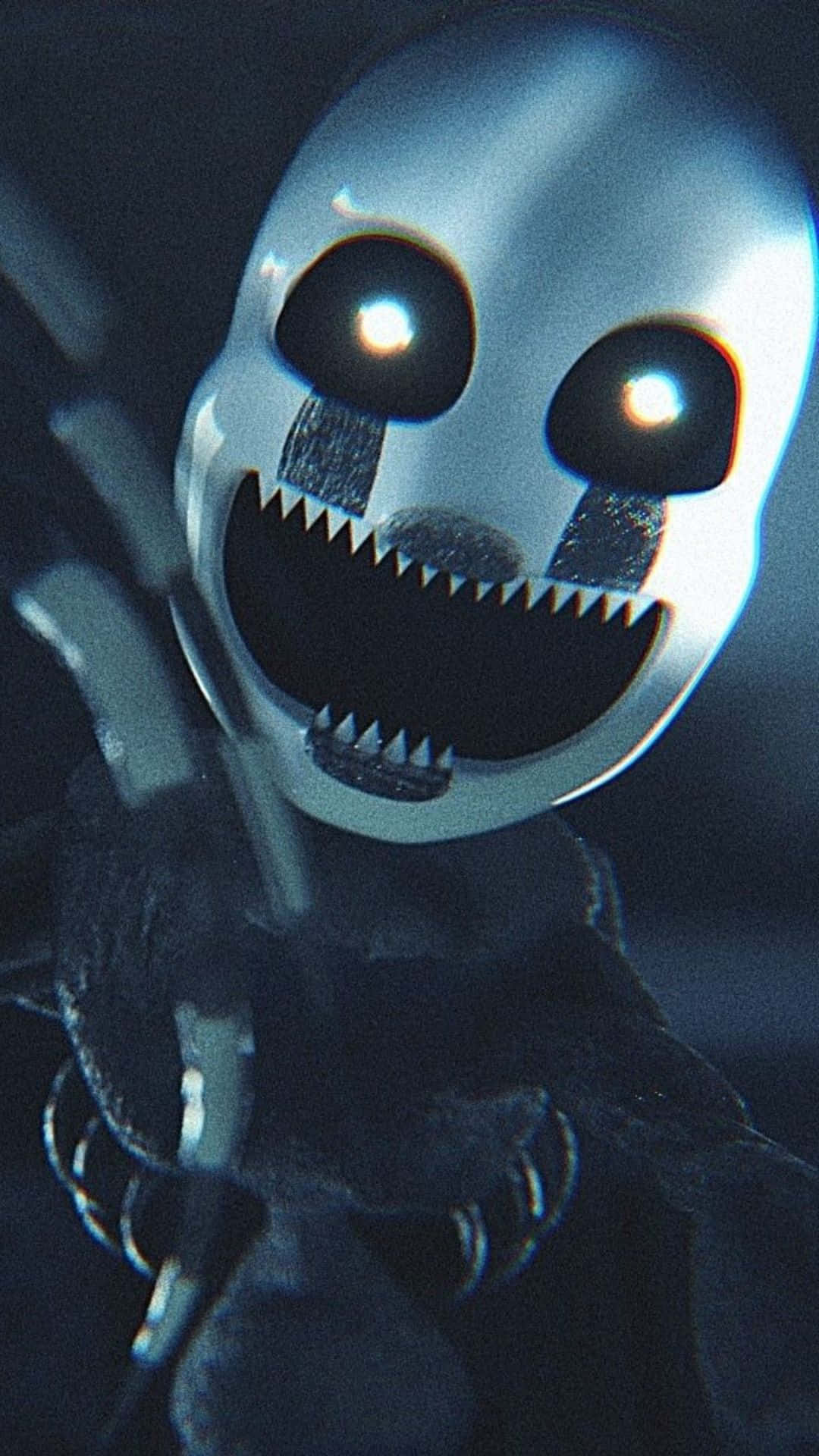 《Five Nights at Freddy's》詭異壁紙 壁紙 — 一個帶有發光眼睛和尖銳牙齒的威脅性電子動畫在昏暗的藍光中若隱若現。