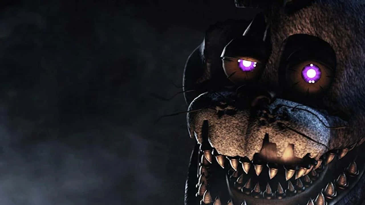 FNAF Bonnie 鬼魅近照 壁紙 — 一隻帶有發光紫色眼睛和尖銳牙齒的威脅性電子熊潛伏在黑暗中。
