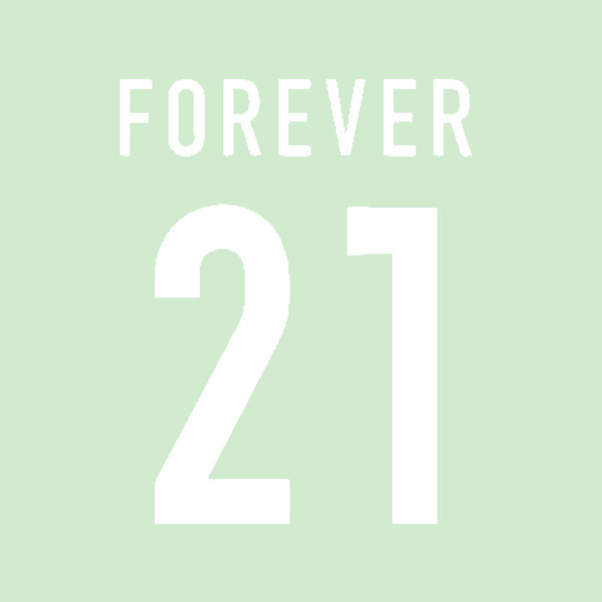 Forever 21薄荷綠 壁紙 — 粗體白色文字「forever 21」居中顯示在柔和的薄荷綠色背景上。